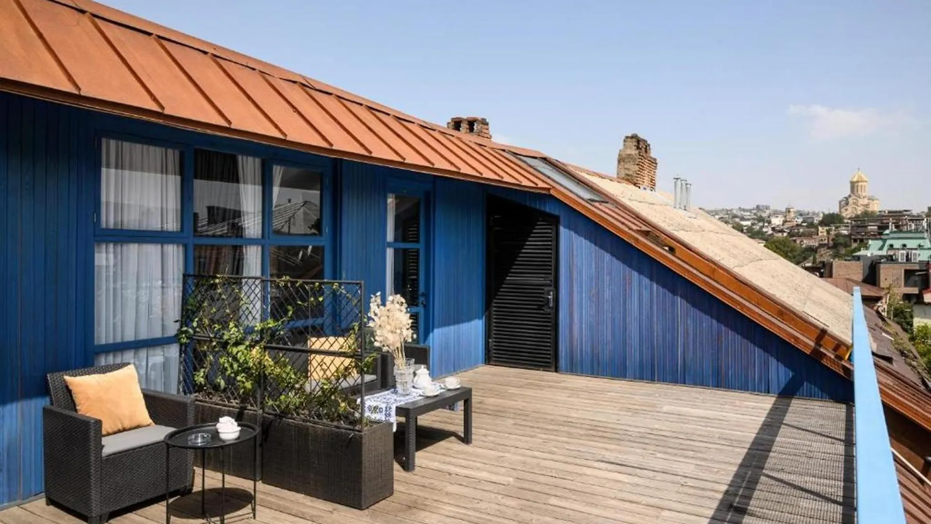 Blue Terrace Hotel ティビリシ